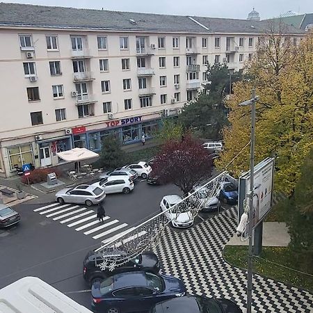 Garsoniera Centru Vechi English Park Craiova Exterior photo