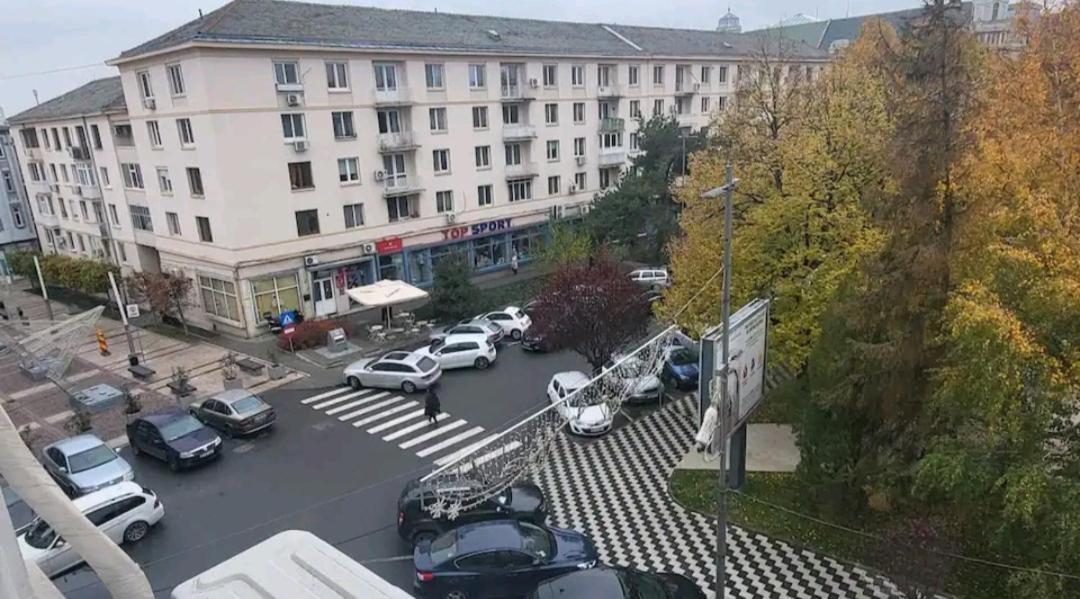 Garsoniera Centru Vechi English Park Craiova Exterior photo